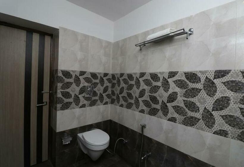 デラックスルーム, Central