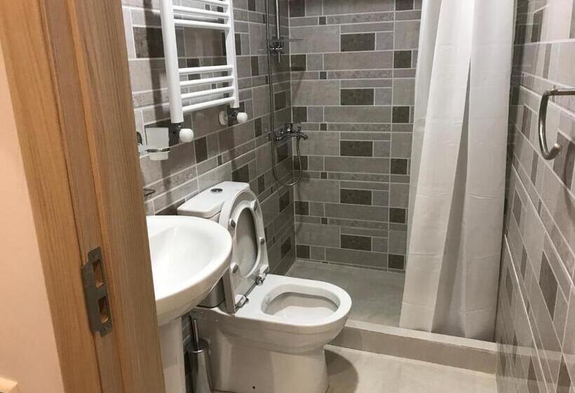 Standard Trippelrum, Mariana