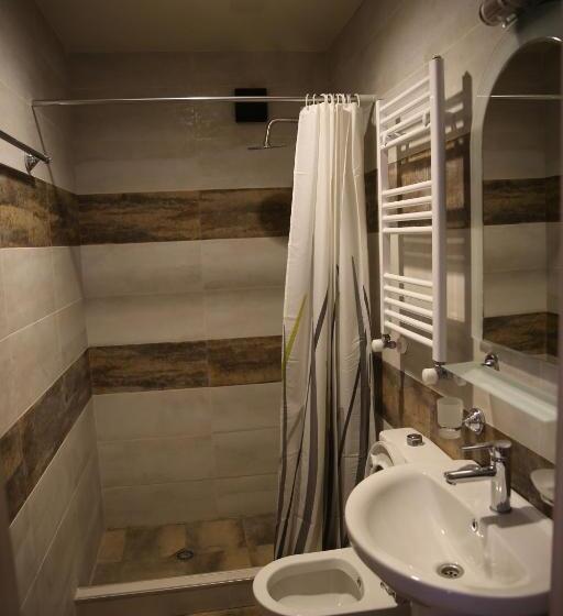 Deluxe Trippelrum, Mariana