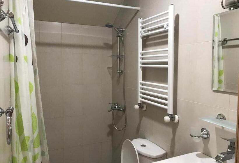 Standard Rum med Terrass, Mariana