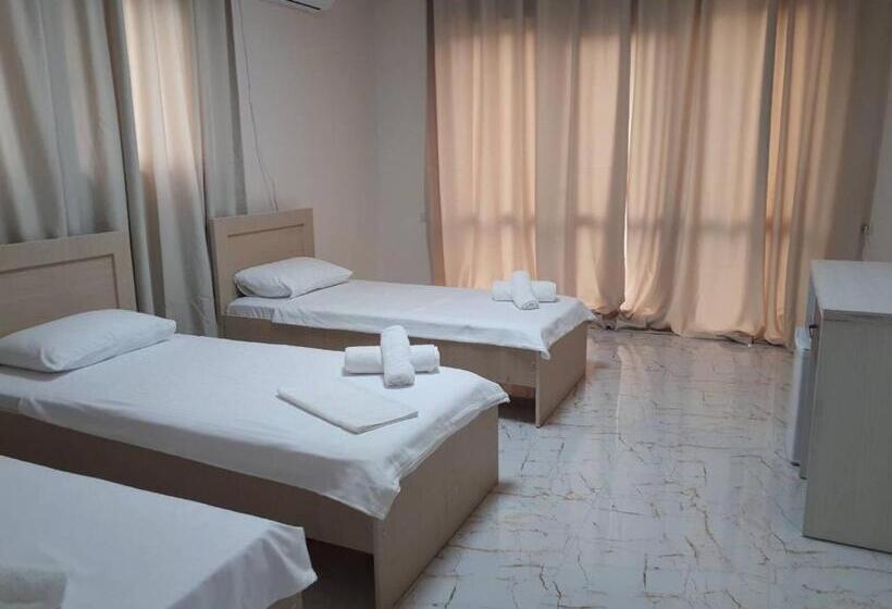 Standard Trippelrum Delat Badrum, Mariana