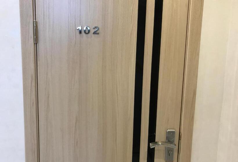 Standard Trippelrum Delat Badrum, Mariana