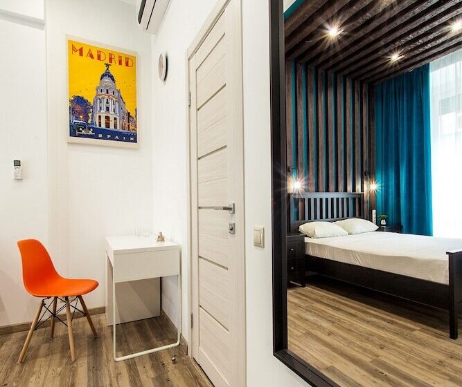 اتاق استاندارد, Nice People