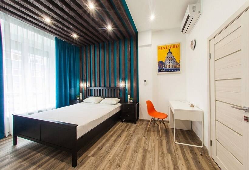 اتاق استاندارد, Nice People