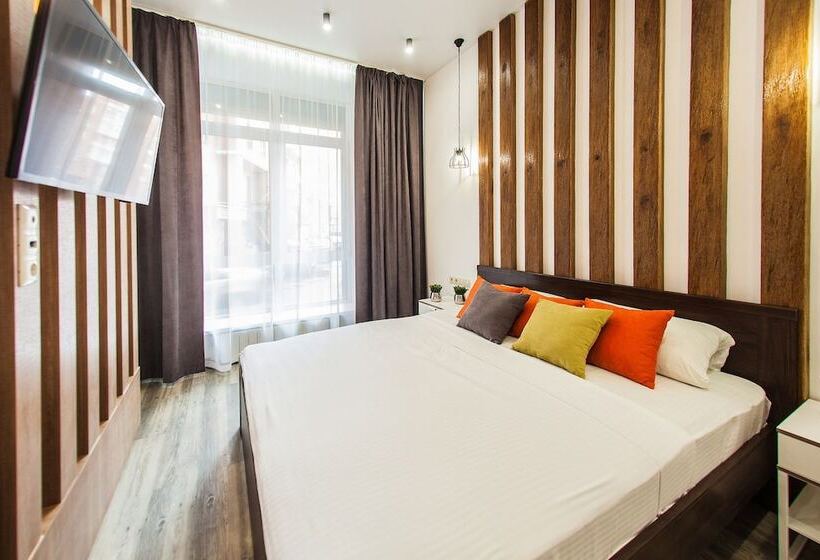 اتاق لوکس, Nice People