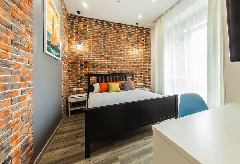 اتاق استاندارد, Nice People