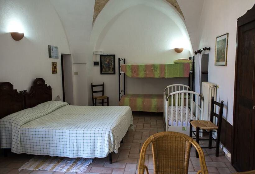 חדר סטנדרט לארבעה, Masseria Serine