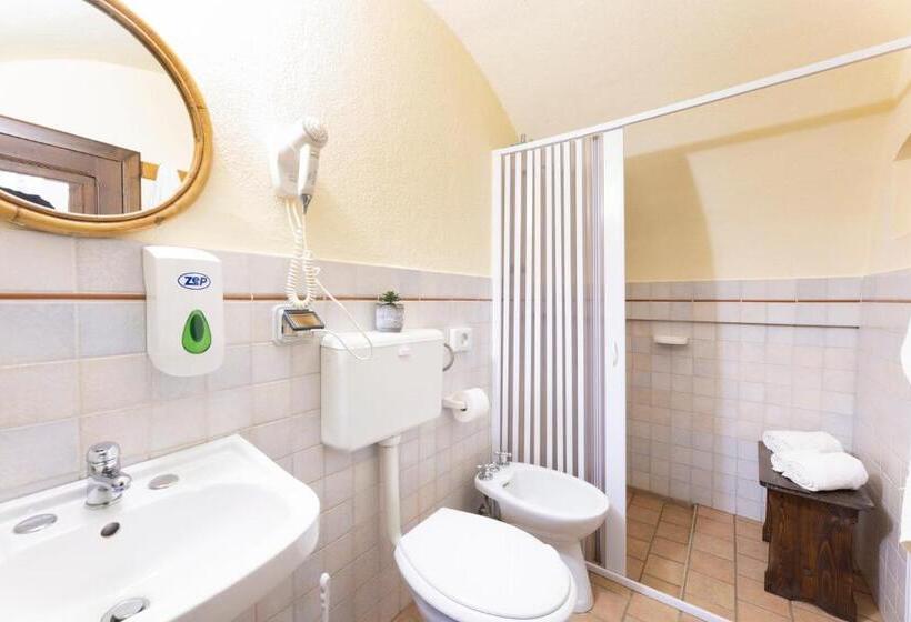 חדר סטנדרט לארבעה, Masseria Serine