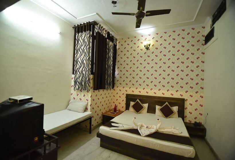 Quarto Estandar, Vaishnavi