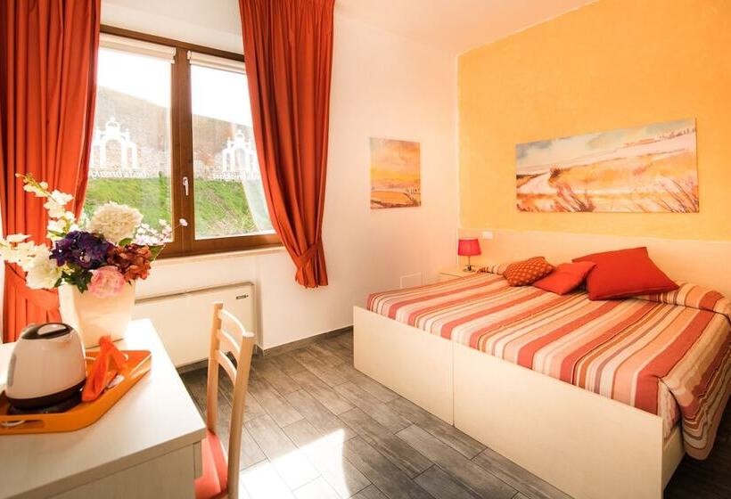 اتاق استاندارد سه نفره, Bed & Breakfast Camollia