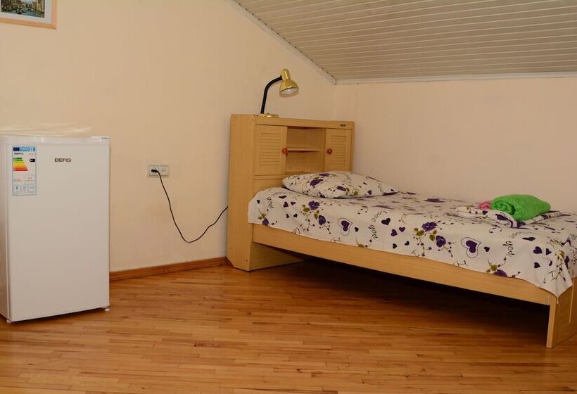 스탠다드 트리플 룸, Villa Rosa