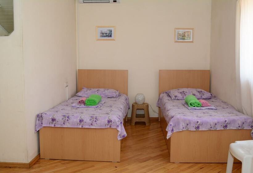 스탠다드 트리플 룸, Villa Rosa