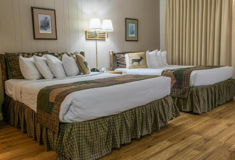 四人标准间, Abe Martin Lodge & Cabins