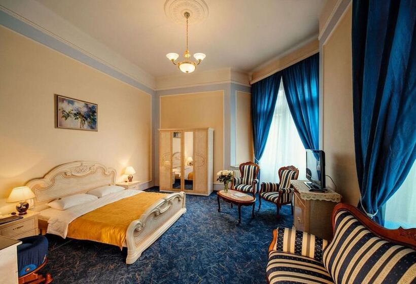 اتاق استاندارد, George