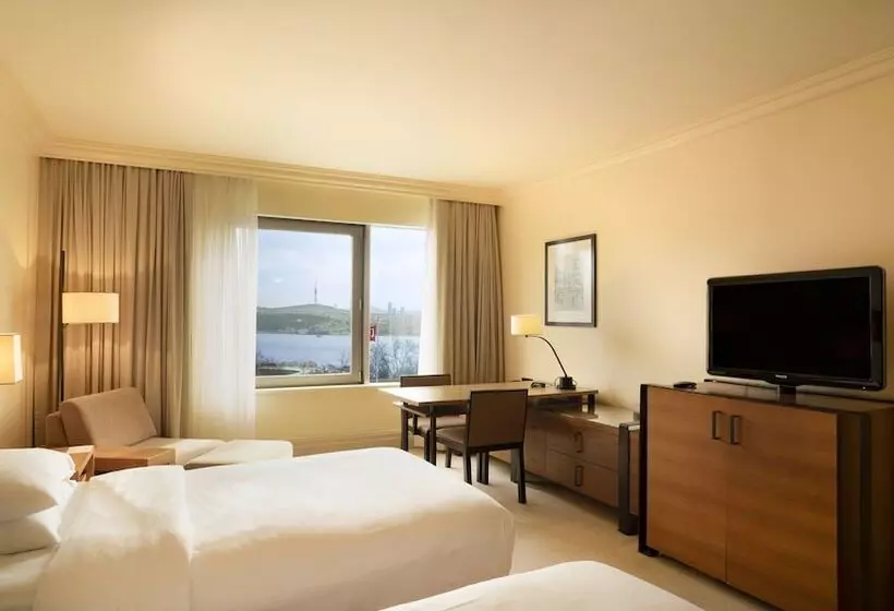 オーシャンビューのクラブルーム, Grand Hyatt Istanbul