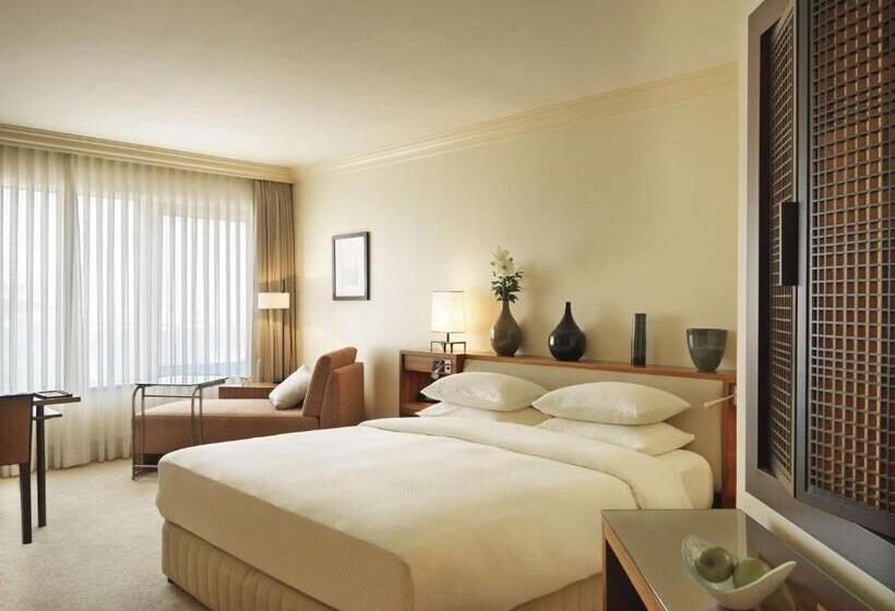 클럽 룸 킹침대, Grand Hyatt Istanbul