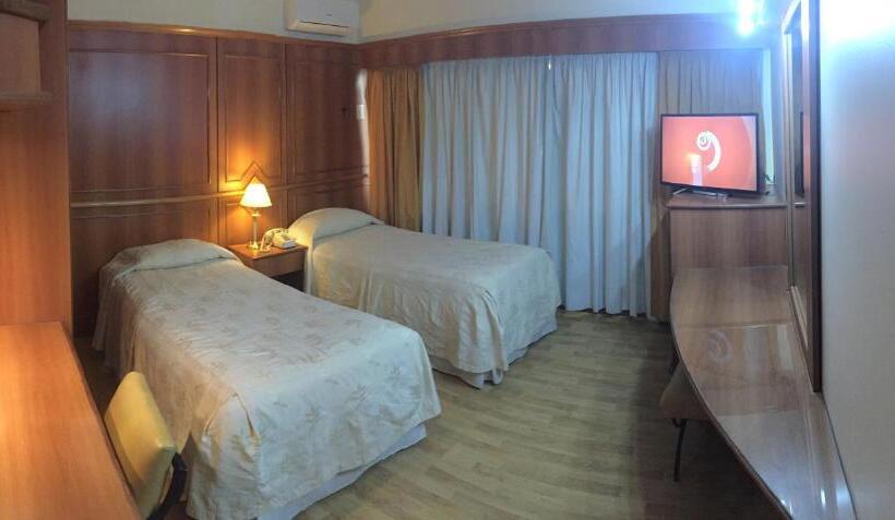 スタンダードルーム, London Palace