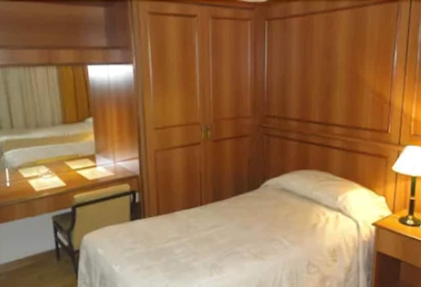 スタンダードシングルルーム, London Palace