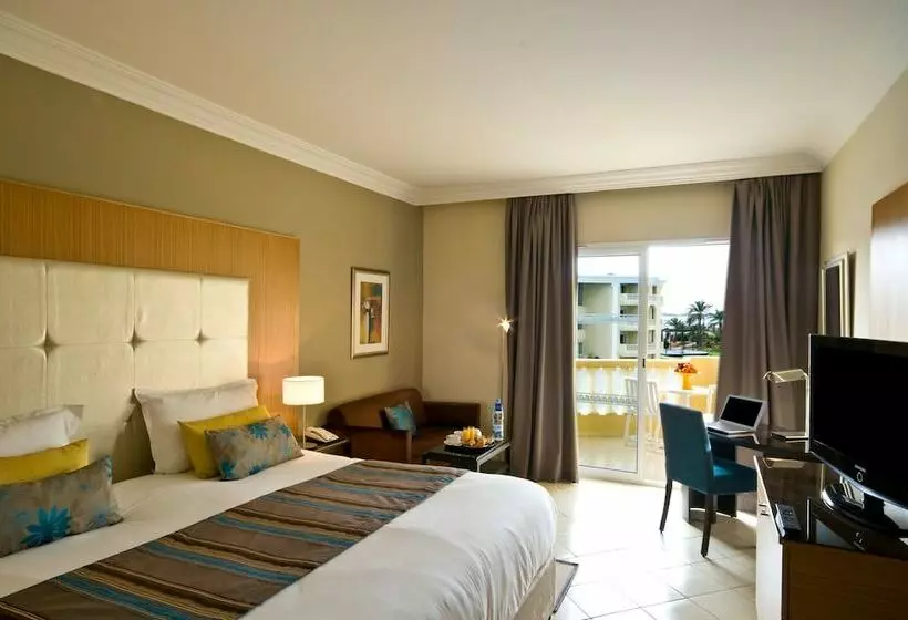 اتاق یک تخته با چشم‌انداز استخر, Royal Thalassa Monastir