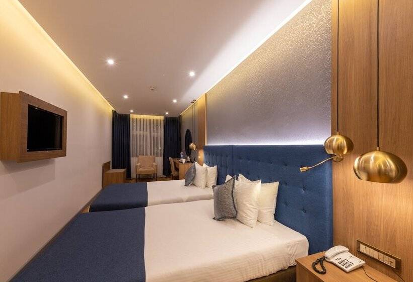 Family Room, Nova Plaza Crystal Hotel & Spa