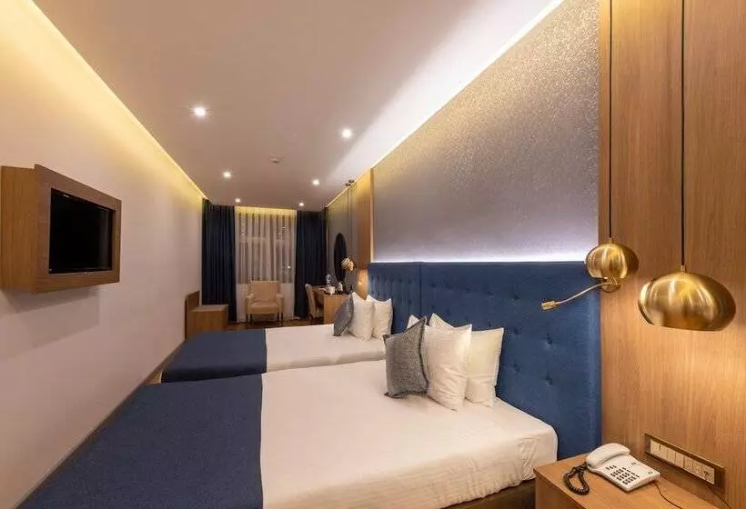 Family Room, Nova Plaza Crystal Hotel & Spa