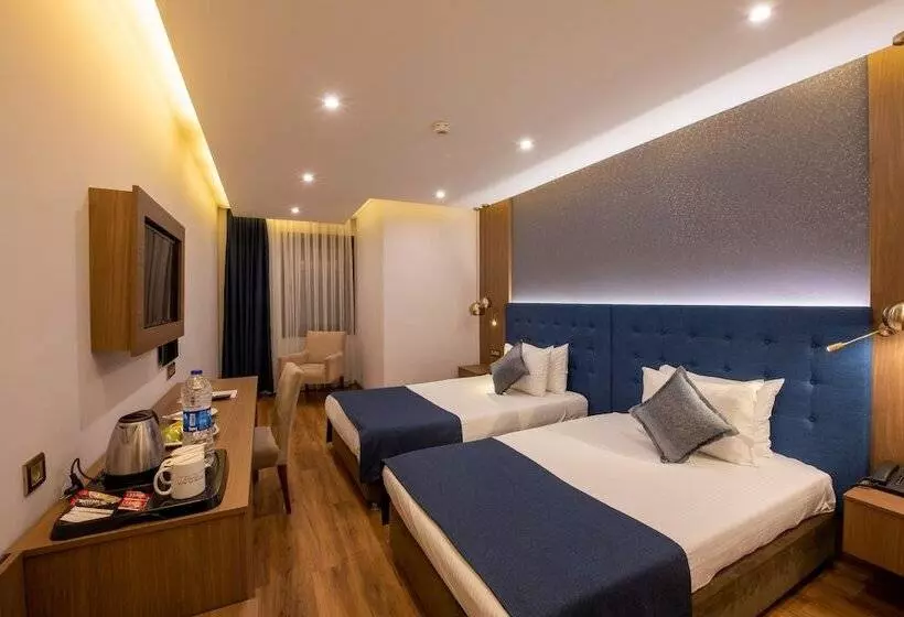 Family Room, Nova Plaza Crystal Hotel & Spa