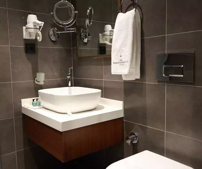 Standard Triple Room, Nova Plaza Crystal Hotel & Spa