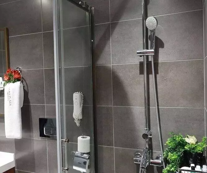Standard Triple Room, Nova Plaza Crystal Hotel & Spa