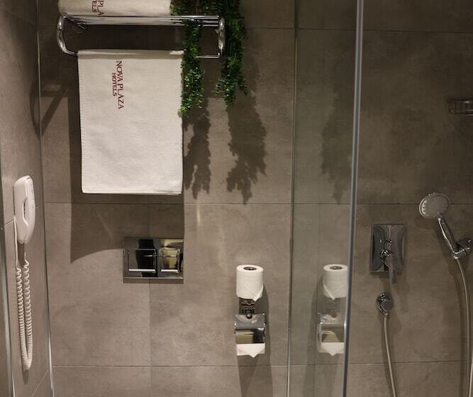 Standard Triple Room, Nova Plaza Crystal Hotel & Spa