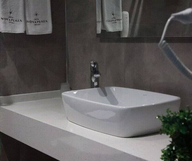 Standard Triple Room, Nova Plaza Crystal Hotel & Spa