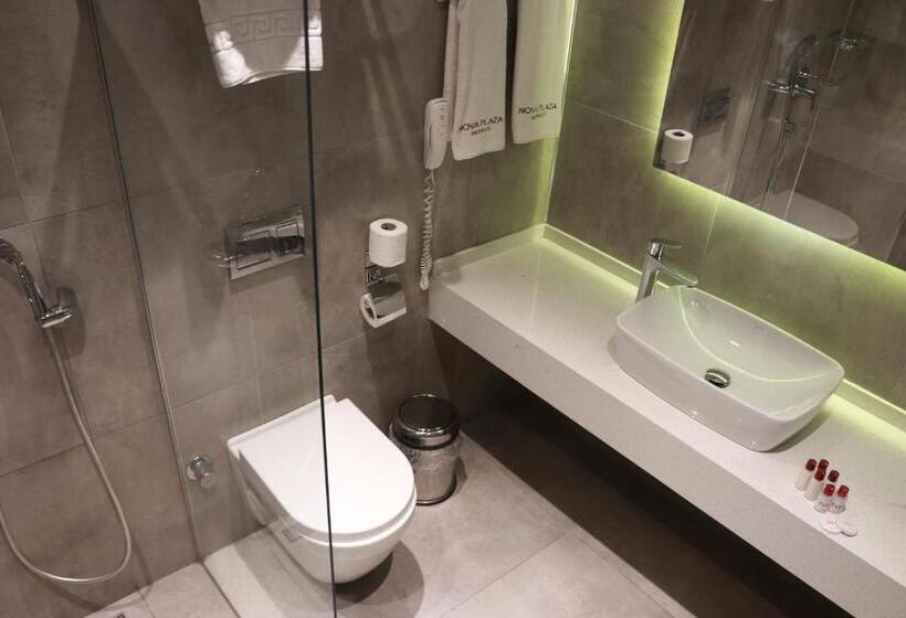 Standard Triple Room, Nova Plaza Crystal Hotel & Spa