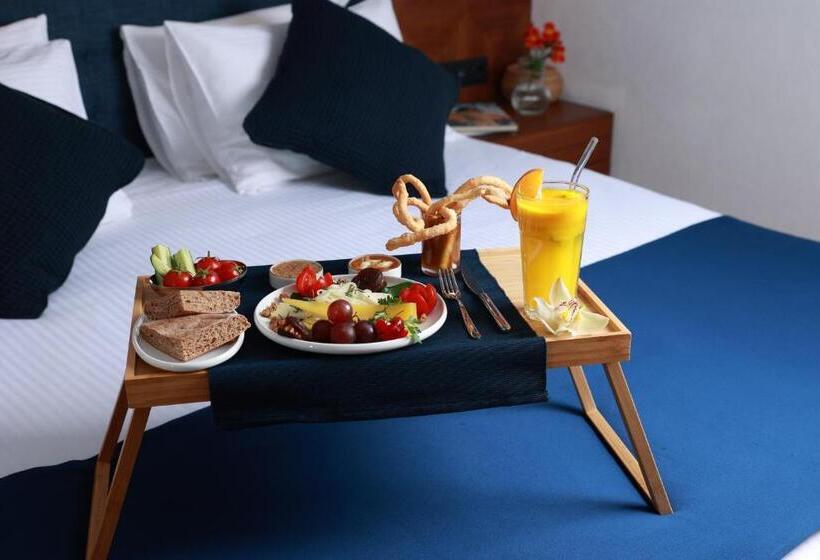 Standard Triple Room, Nova Plaza Crystal Hotel & Spa