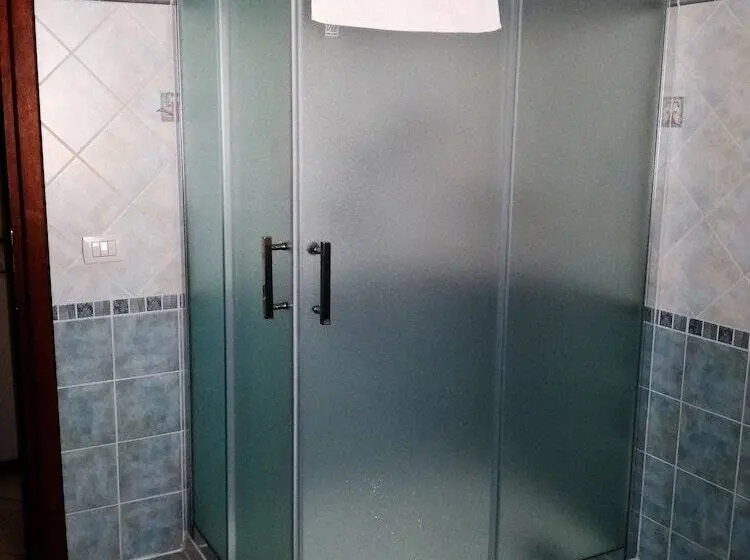 اتاق استاندارد, B&b La Collina