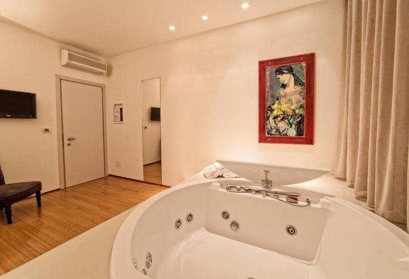 سوییت, Country House La Radice