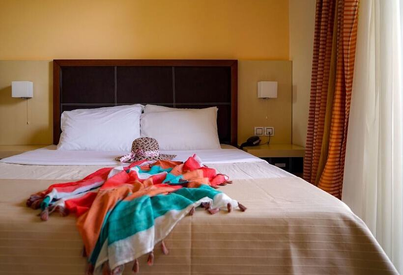 חדר סטנדרט צדדי נוף לים, Kokoni Beach