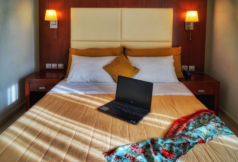 סוויטת ג'וניור צדדית נוף לים, Kokoni Beach