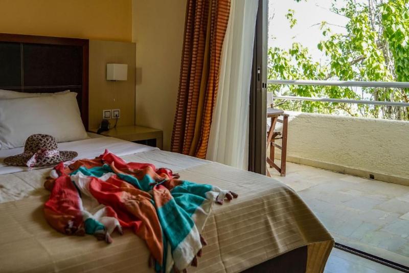 חדר סטנדרט צדדי נוף לים, Kokoni Beach