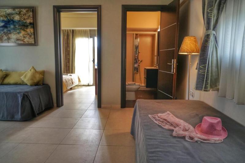 סוויטת ג'וניור צדדית נוף לים, Kokoni Beach