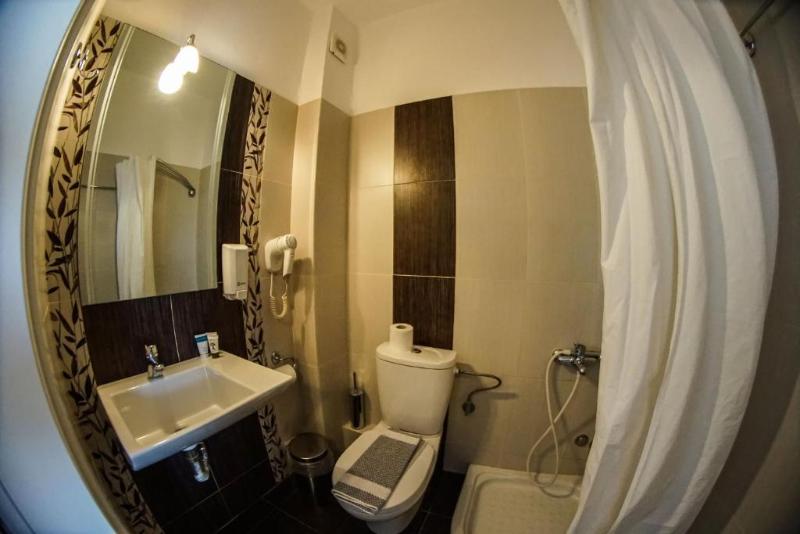 חדר סטנדרט לשלושה עם נוף צדדי לים, Kokoni Beach