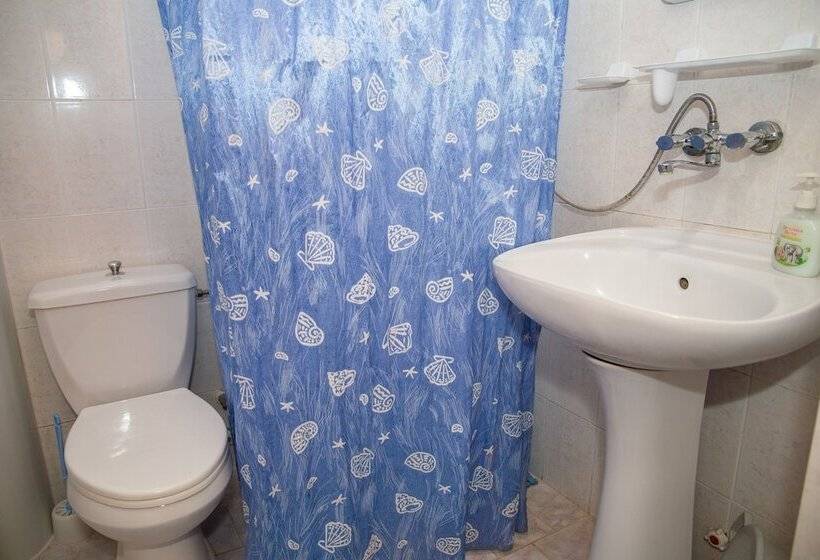 اتاق استاندارد, Guest House Delfin