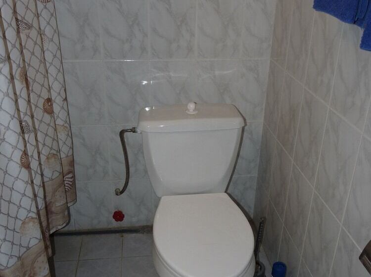 اتاق خانوادگی, Guest House Delfin