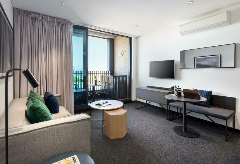 דירת חדר, Quest Penrith