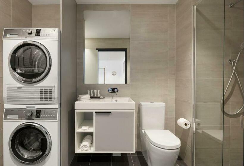 דירת חדר, Quest Penrith