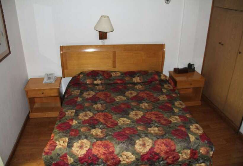 استودیوی استاندارد, Emmad Furnished