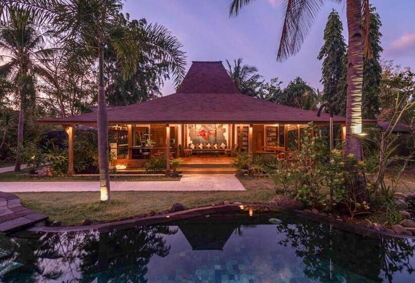 プール付３ベッドルーム　ビラ, Kuno Villas