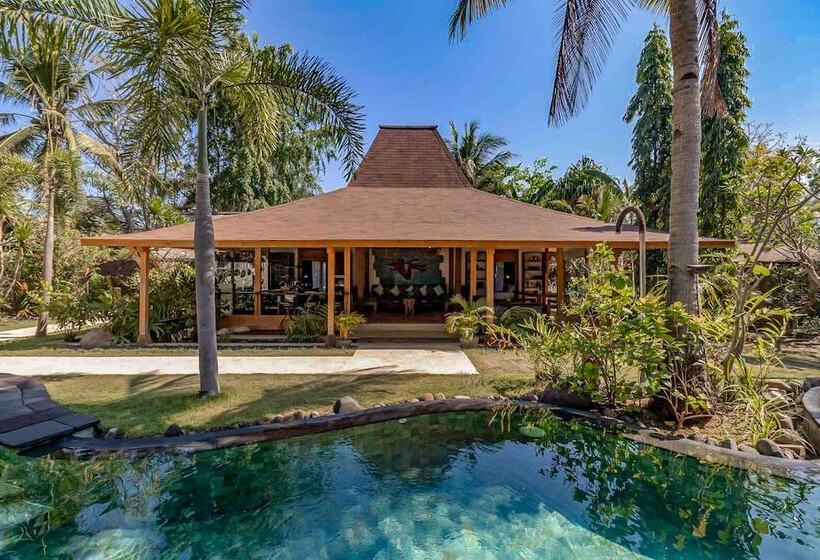 プール付３ベッドルーム　ビラ, Kuno Villas