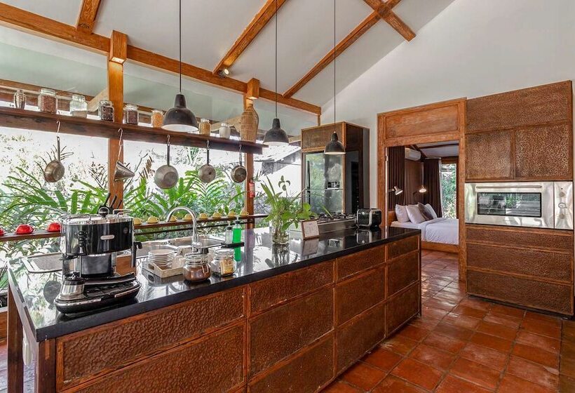 プール付３ベッドルーム　ビラ, Kuno Villas