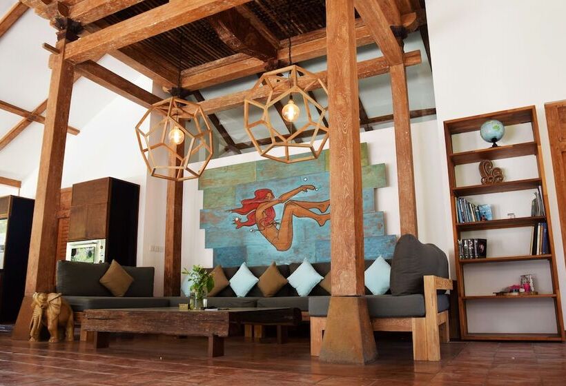 プール付３ベッドルーム　ビラ, Kuno Villas