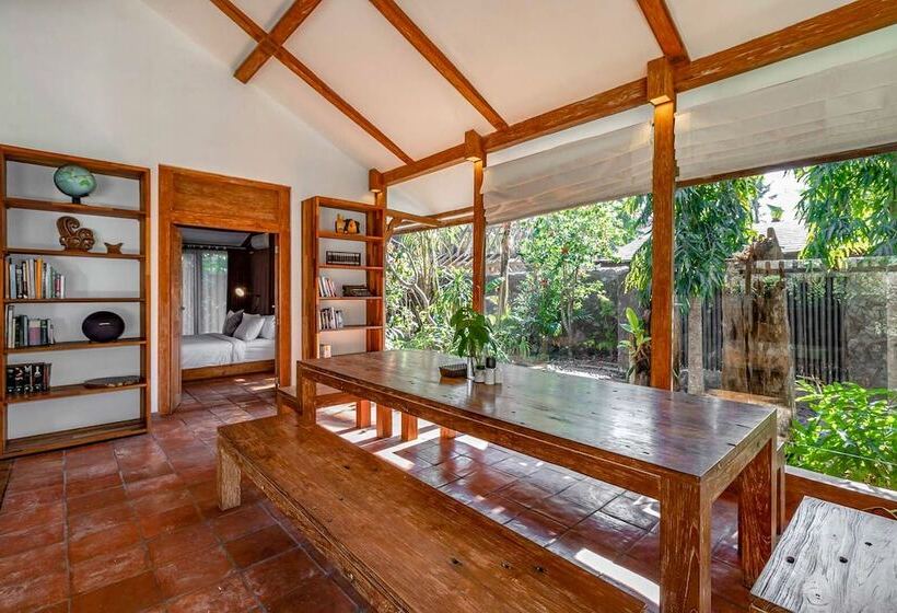 プール付３ベッドルーム　ビラ, Kuno Villas