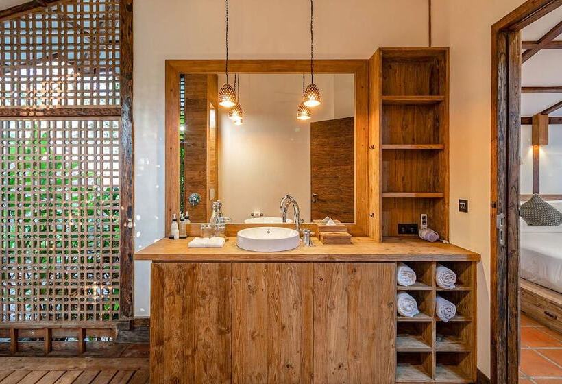 ツーベッドルーム　ヴィラ, Kuno Villas